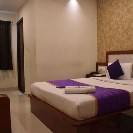 Hotel Ur Comforts Jayanagar Бангалор Экстерьер фото