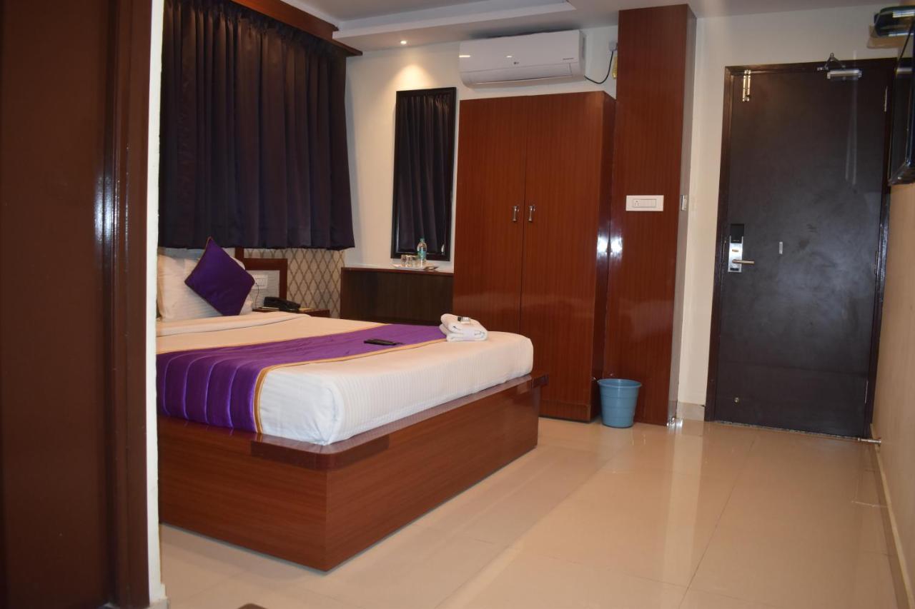 Hotel Ur Comforts Jayanagar Бангалор Экстерьер фото