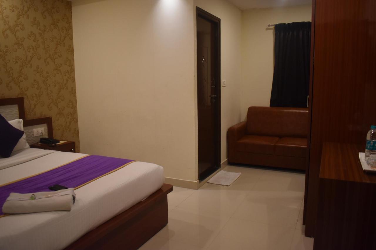 Hotel Ur Comforts Jayanagar Бангалор Экстерьер фото