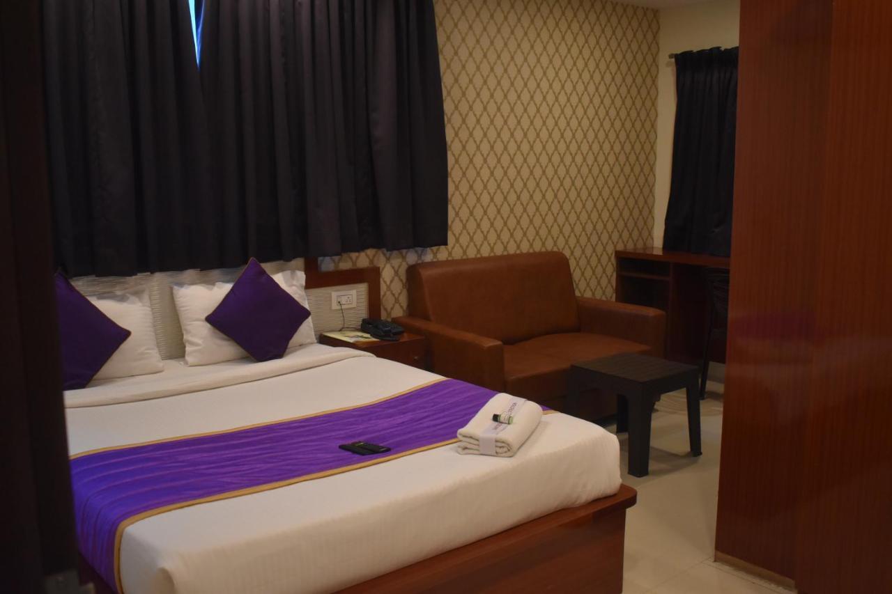 Hotel Ur Comforts Jayanagar Бангалор Экстерьер фото